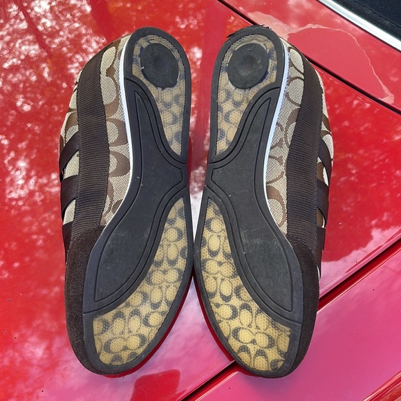 Coach sneakers Sz 7 - Picture 5 of 9